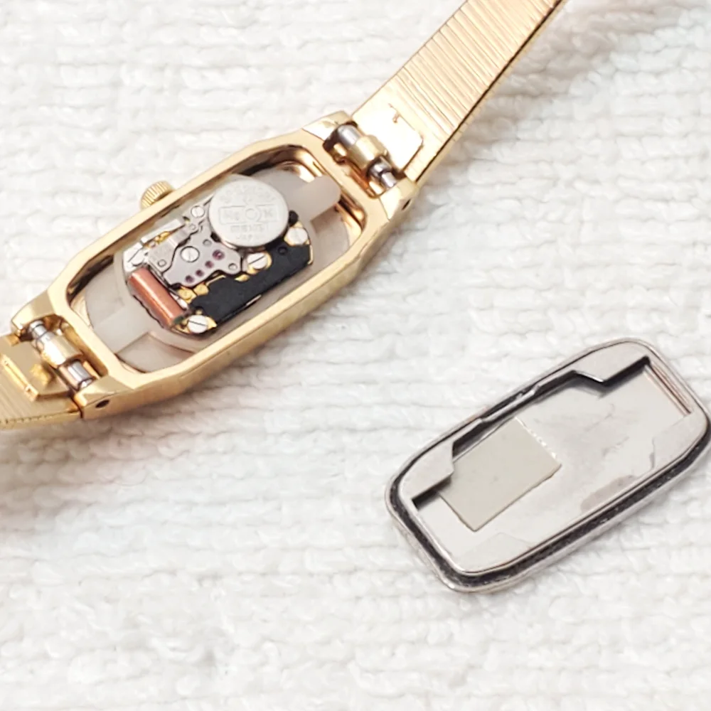 Vintage Citizen Women's Gold Plated Watch 7 Jewels Black Dial Hexagonal Crystal